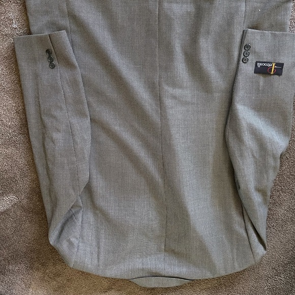 Men’s petrocelli 2 piece suit 44/42 - Picture 7 of 11